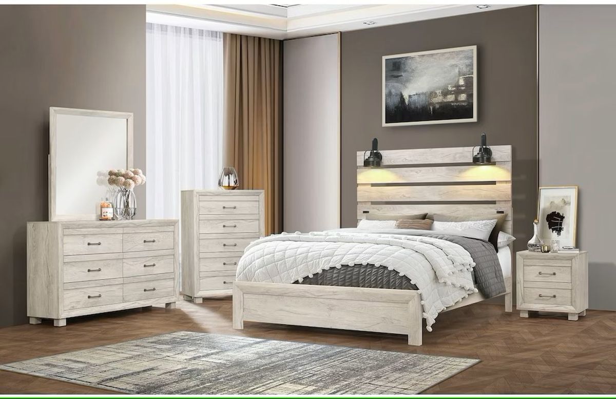 Fort Worth King Panel Bed in White - Jack’s Furniture and More (Laredo, TX)