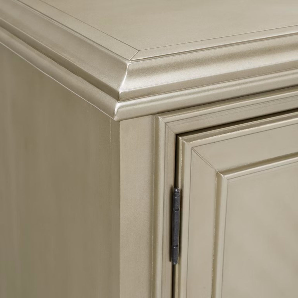Maxwell Server in Champagne - Jack’s Furniture and More (Laredo, TX)