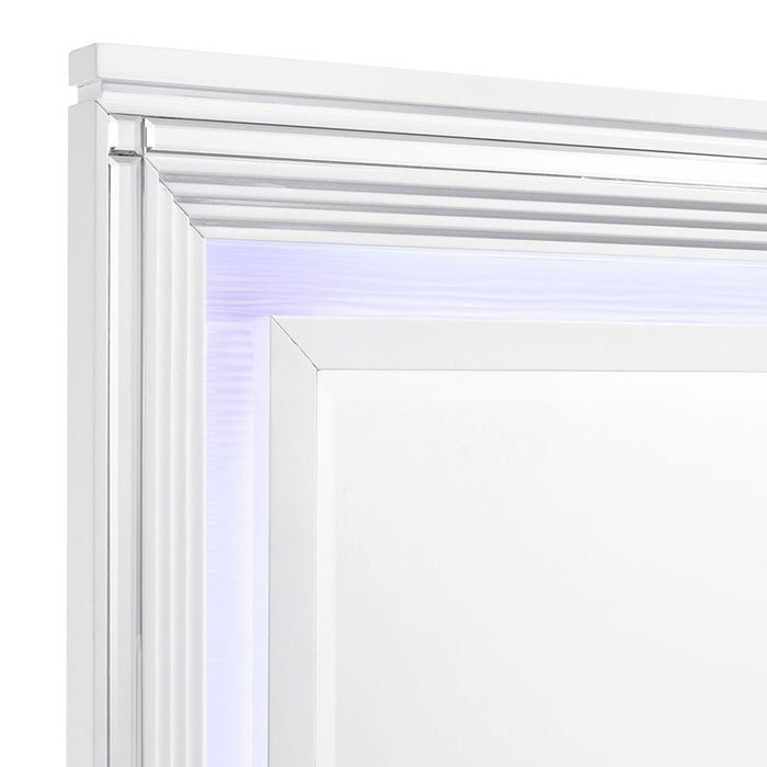 Twenty Nine Youth Mirror in White - Jack’s Furniture and More (Laredo, TX)