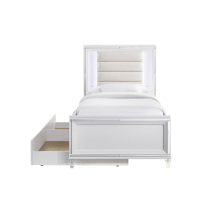 Twenty Nine Youth Twin Panel Bed in White - Jack’s Furniture and More (Laredo, TX)