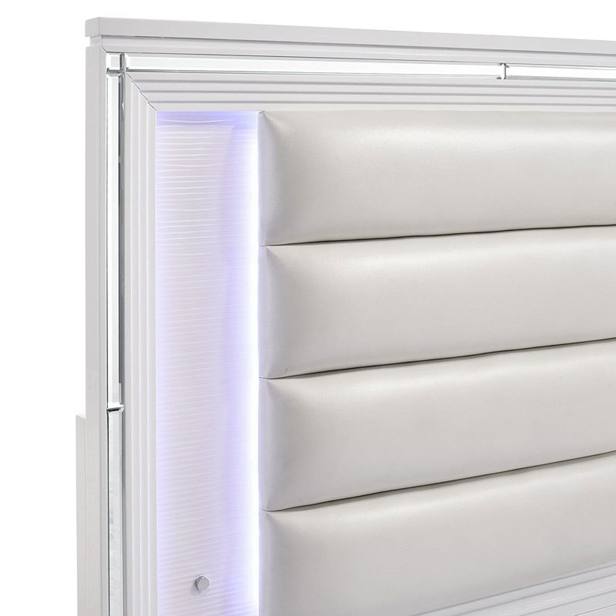 Twenty Nine Youth Full Panel Bed in White - Jack’s Furniture and More (Laredo, TX)